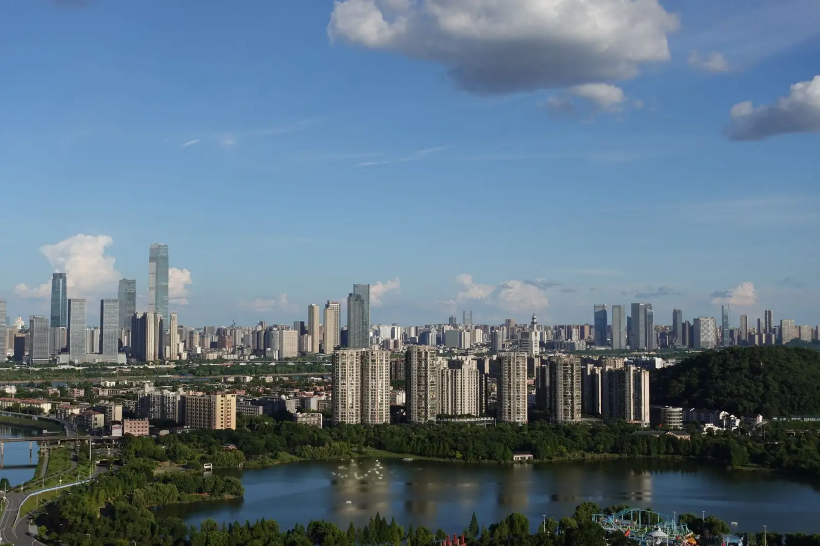 湖南实业投资新动向：战信龙腾产业运营助力资产增值正文配图 1